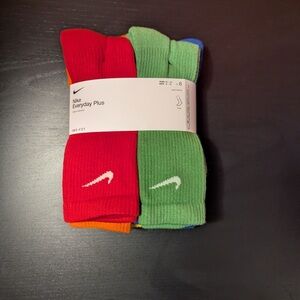 Nike 6 pack Athletic Socks